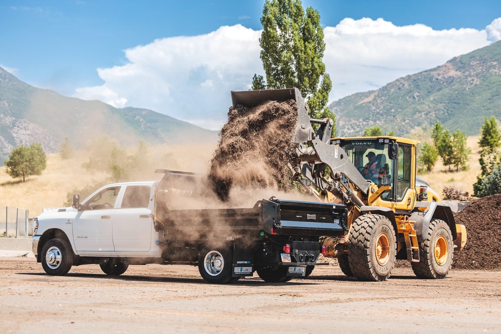 Basin Upfitting Dump Body with Mulch-55